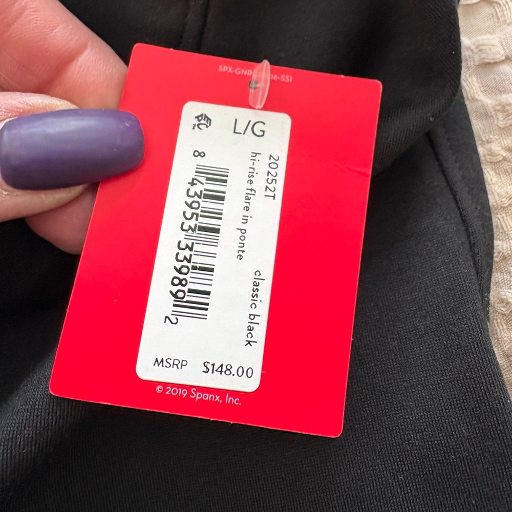 SPANX NWT Hi-rise flare in ponte classic black pants. Size large tall. - Picture 4 of 10